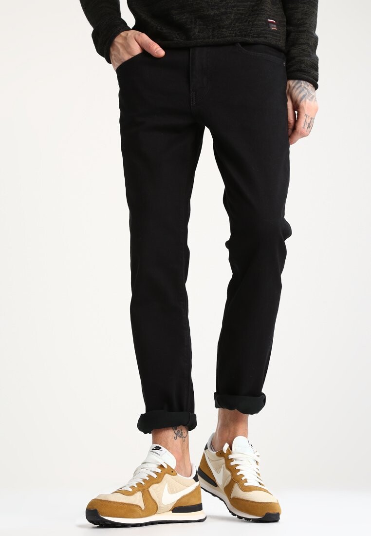 

Джинсы облегающего кроя Levi's 511 Slim Fit, темно–синий