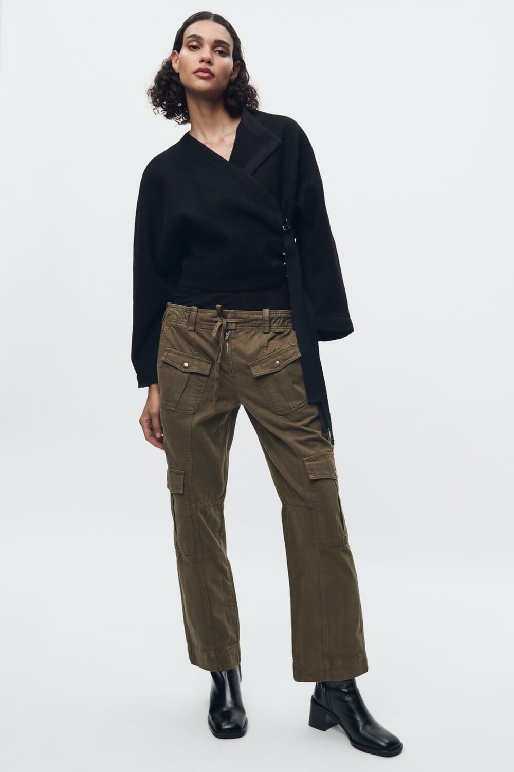 

Брюки-грузовые ZARA, хаки