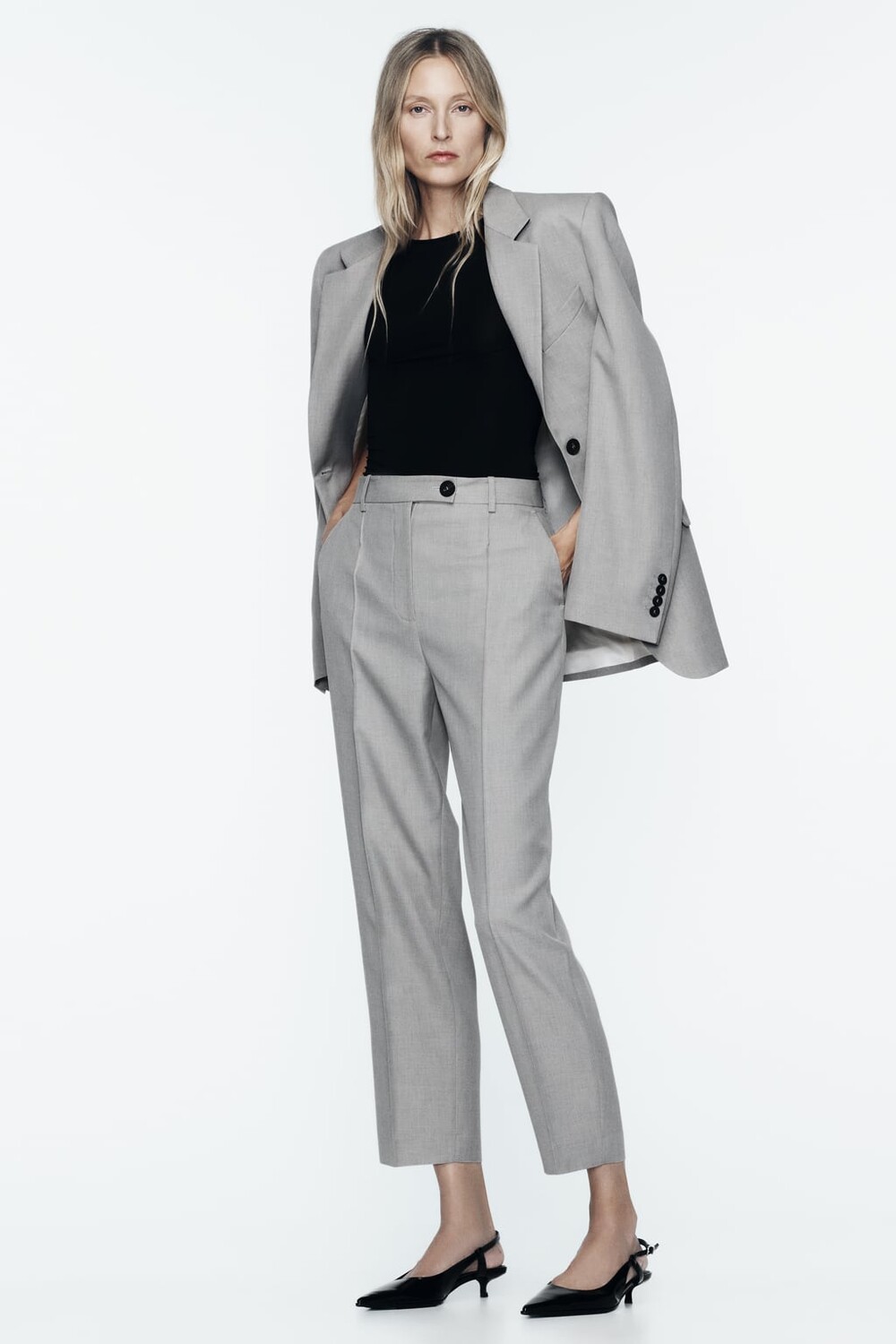 

Брюки с защипами ZARA, серый