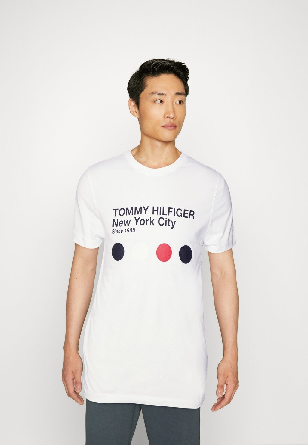 

Футболка с принтом Tommy Hilfiger, белый