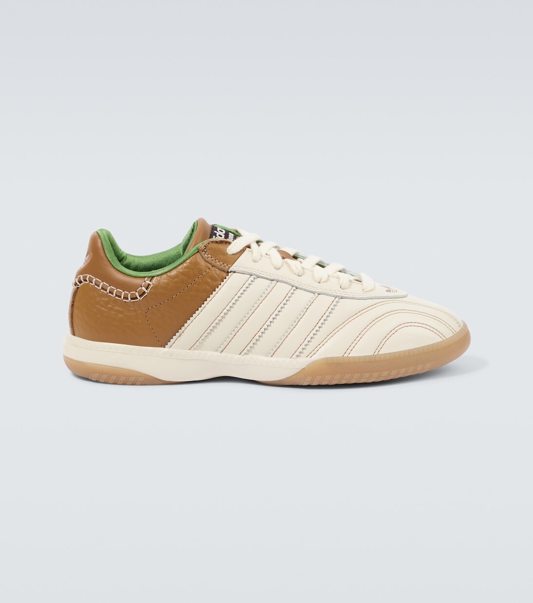 

Кроссовки Bonner Samba из коллаборации с Wales Adidas, бежевый