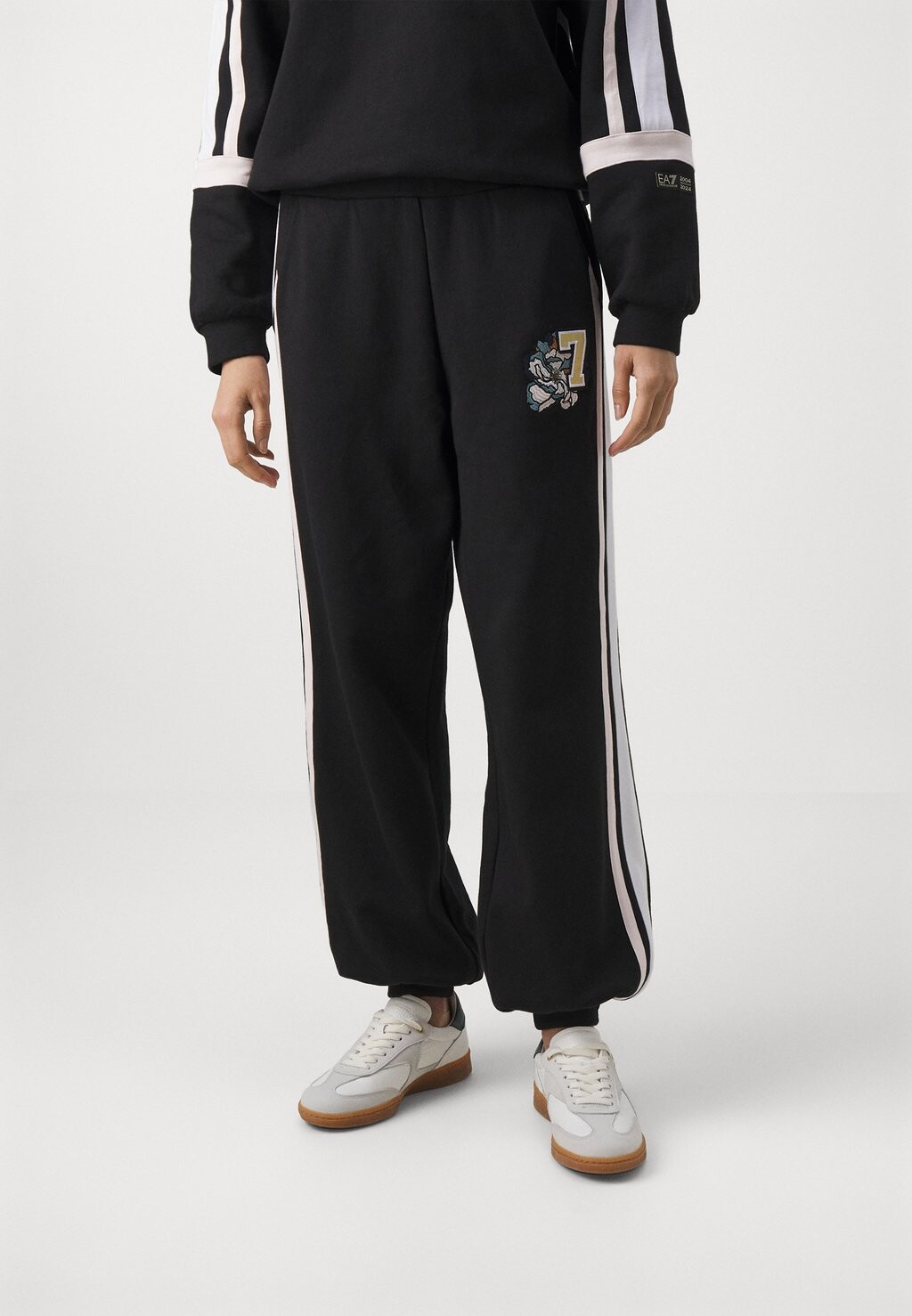 

Спортивные брюки 20TH ANNIVERSARY TROUSER EA7 Emporio Armani, черный