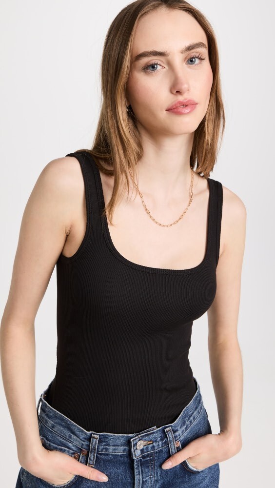 

Майка Rag & Bone The Essential Rib Scoop Neck, черный