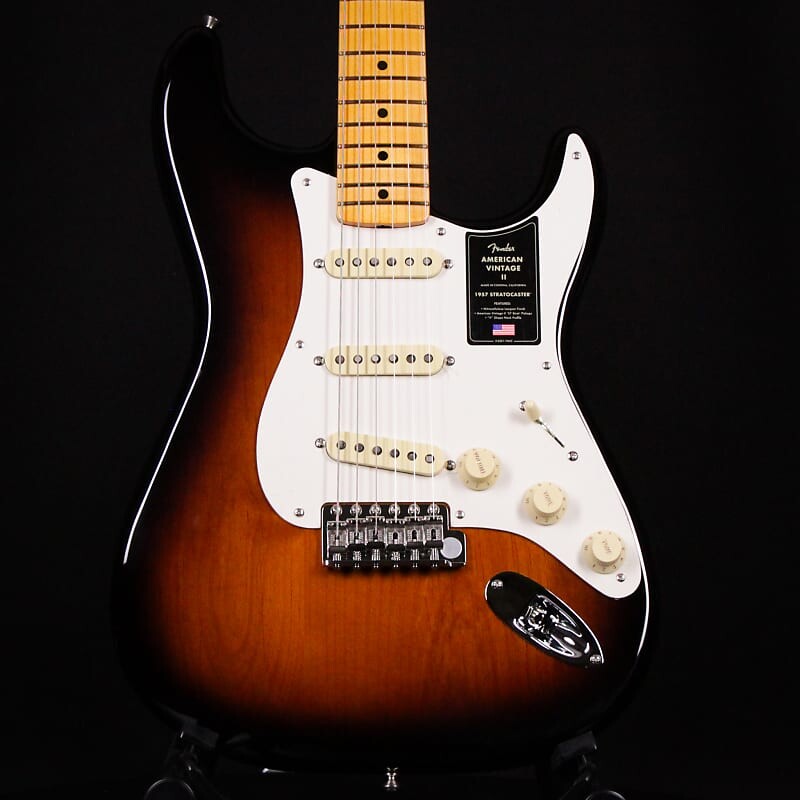 

Электрогитара Fender American Vintage II 1957 / 57 Stratocaster Maple Fingerboard 2 Color Sunburst 2023