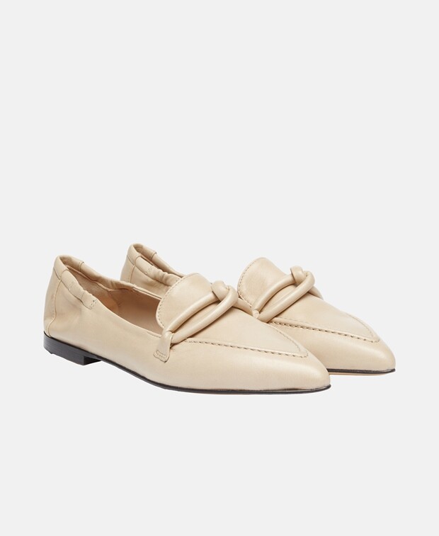 

Лоферы Pomme D'Or, цвет Wool White
