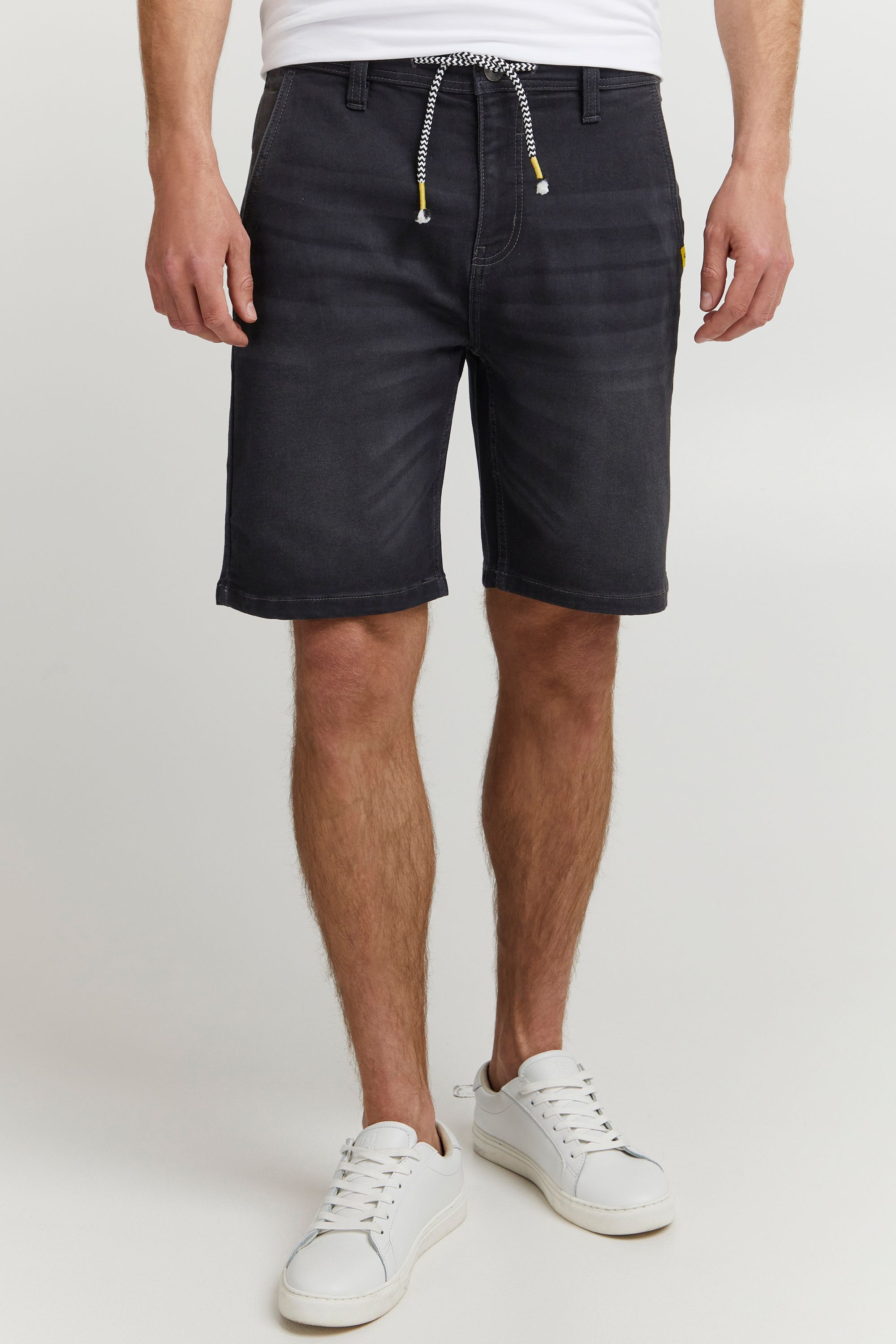 Тканевые шорты INDICODE (Hosen), цвет Shorts (Hosen) in
