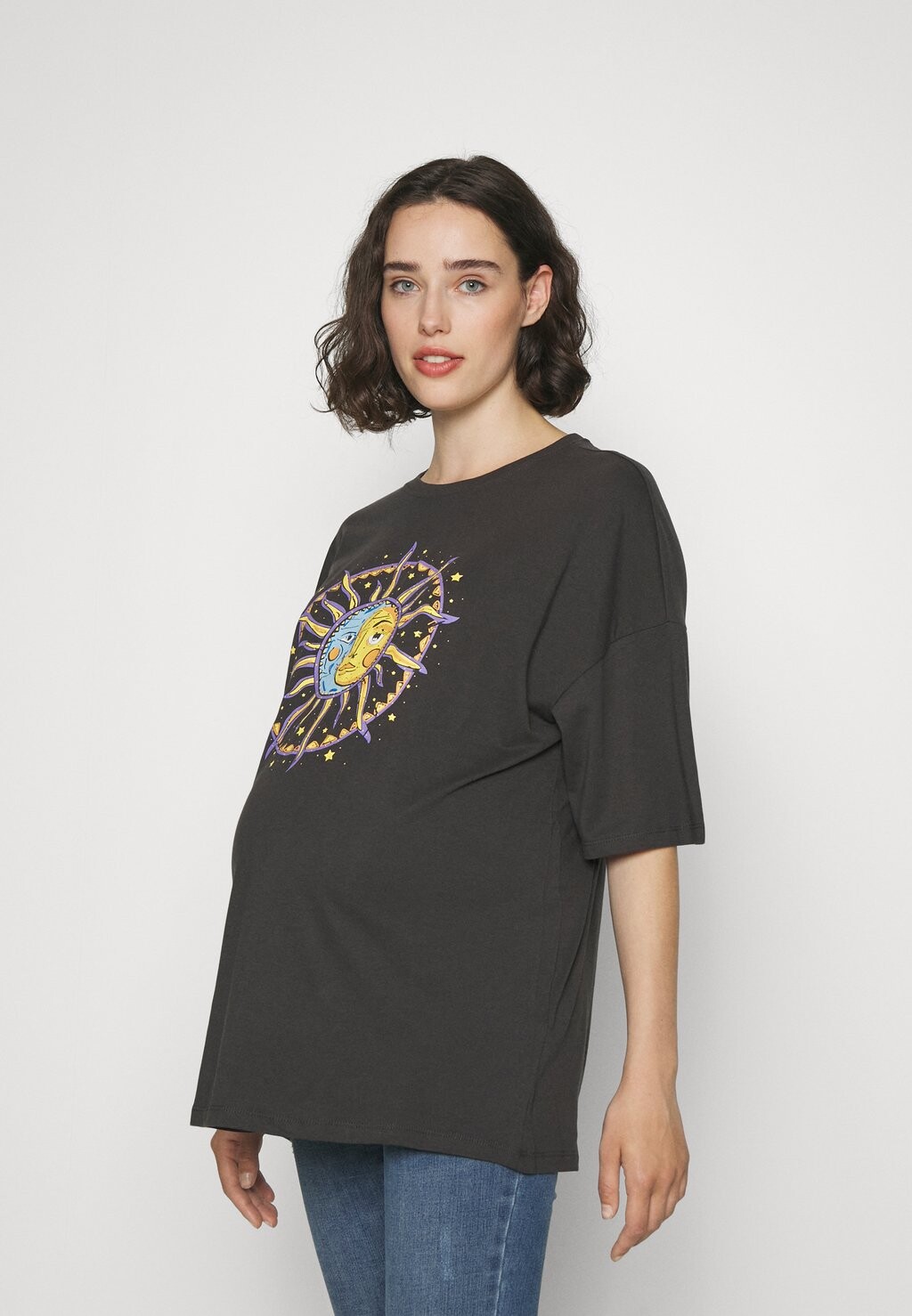 

Футболка с принтом Olmjoyfull Oversized ONLY MATERNITY, цвет phantom