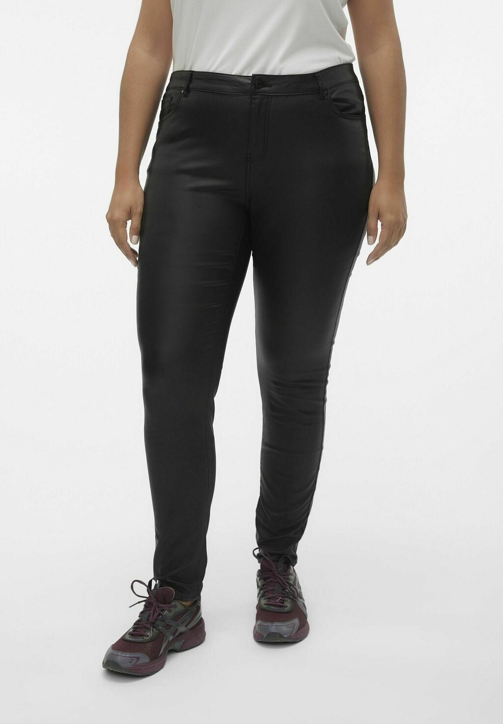 

Тканевые брюки Vero Moda Curve