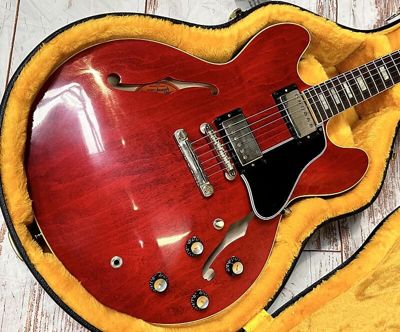 

Электрогитара Gibson 1964 ES-335 Reissue 2023 Murphy Lab 60s Cherry Ultra Light Aged Auth Dlr 7lb13oz #874