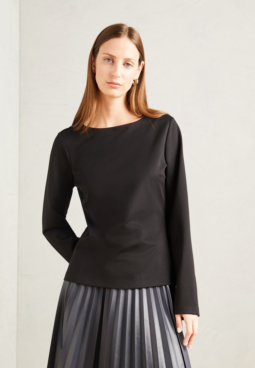 

Рубашка с длинным рукавом TIRENE Minimum, цвет black