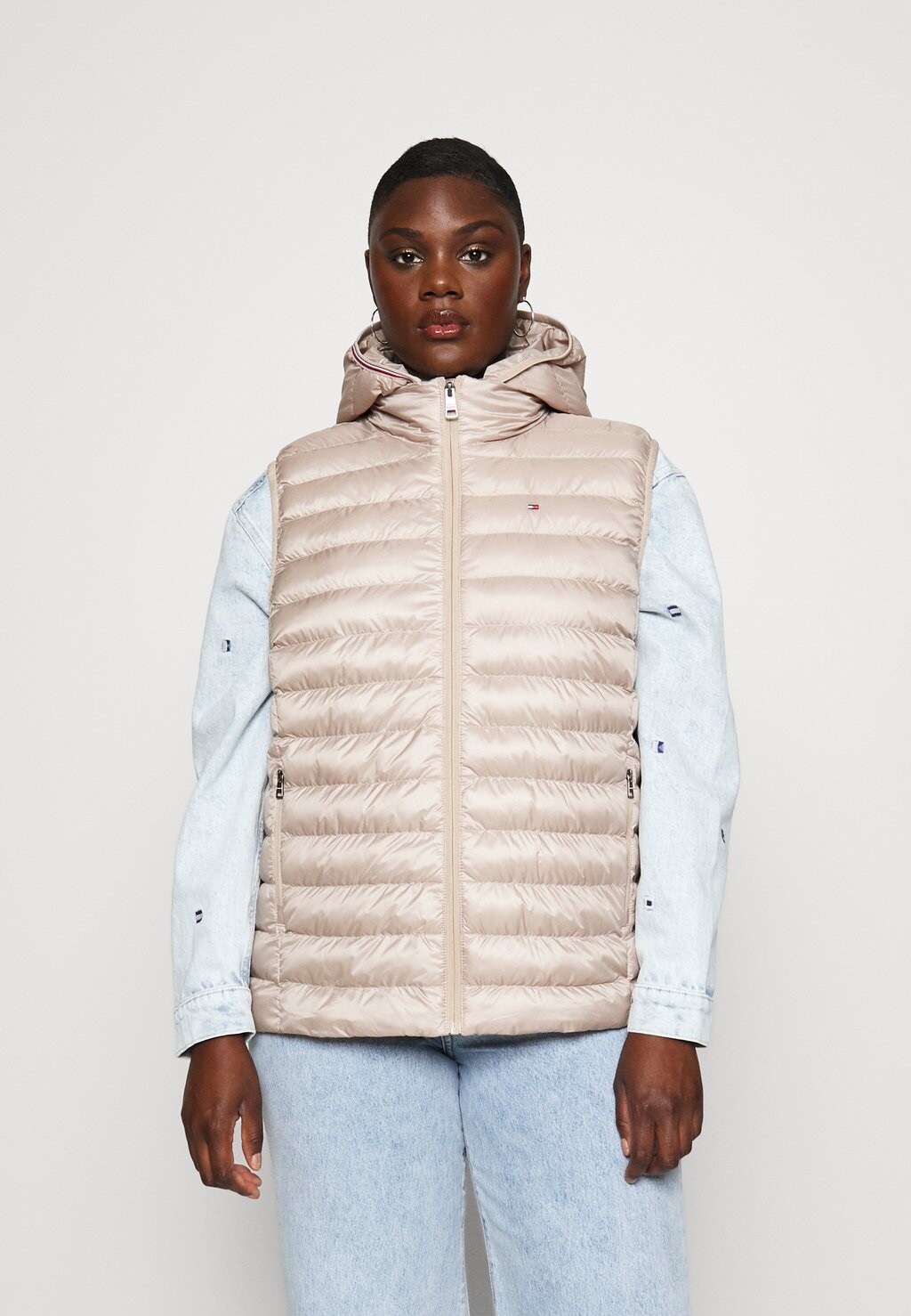 

Жилет Tommy Hilfiger