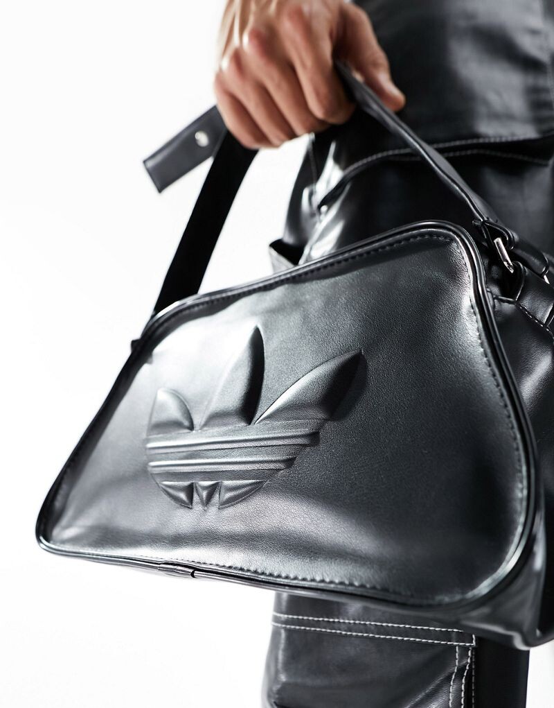 

Черная сумка через плечо adidas Trefoil