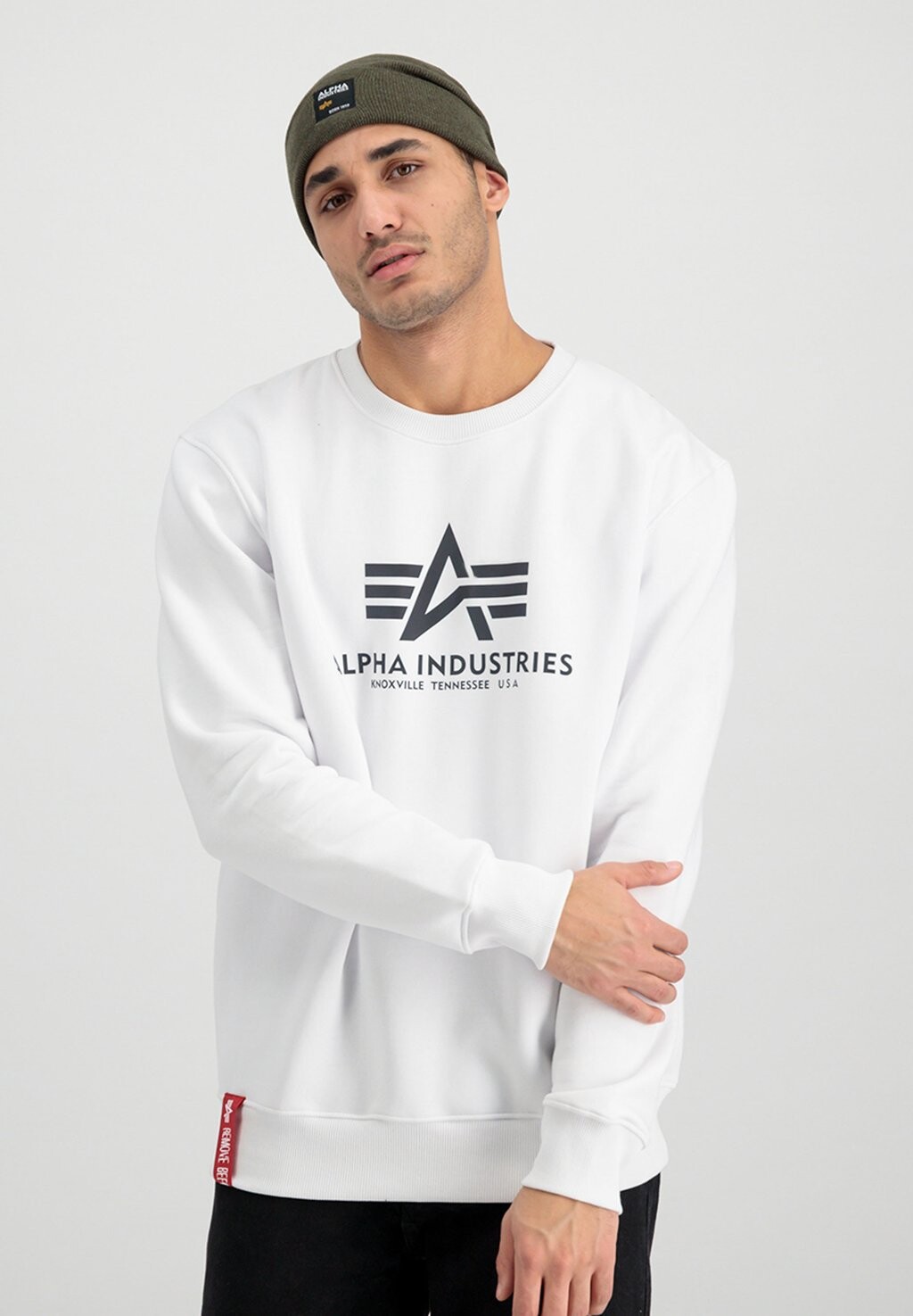 

Шапка Alpha Industries, зеленый