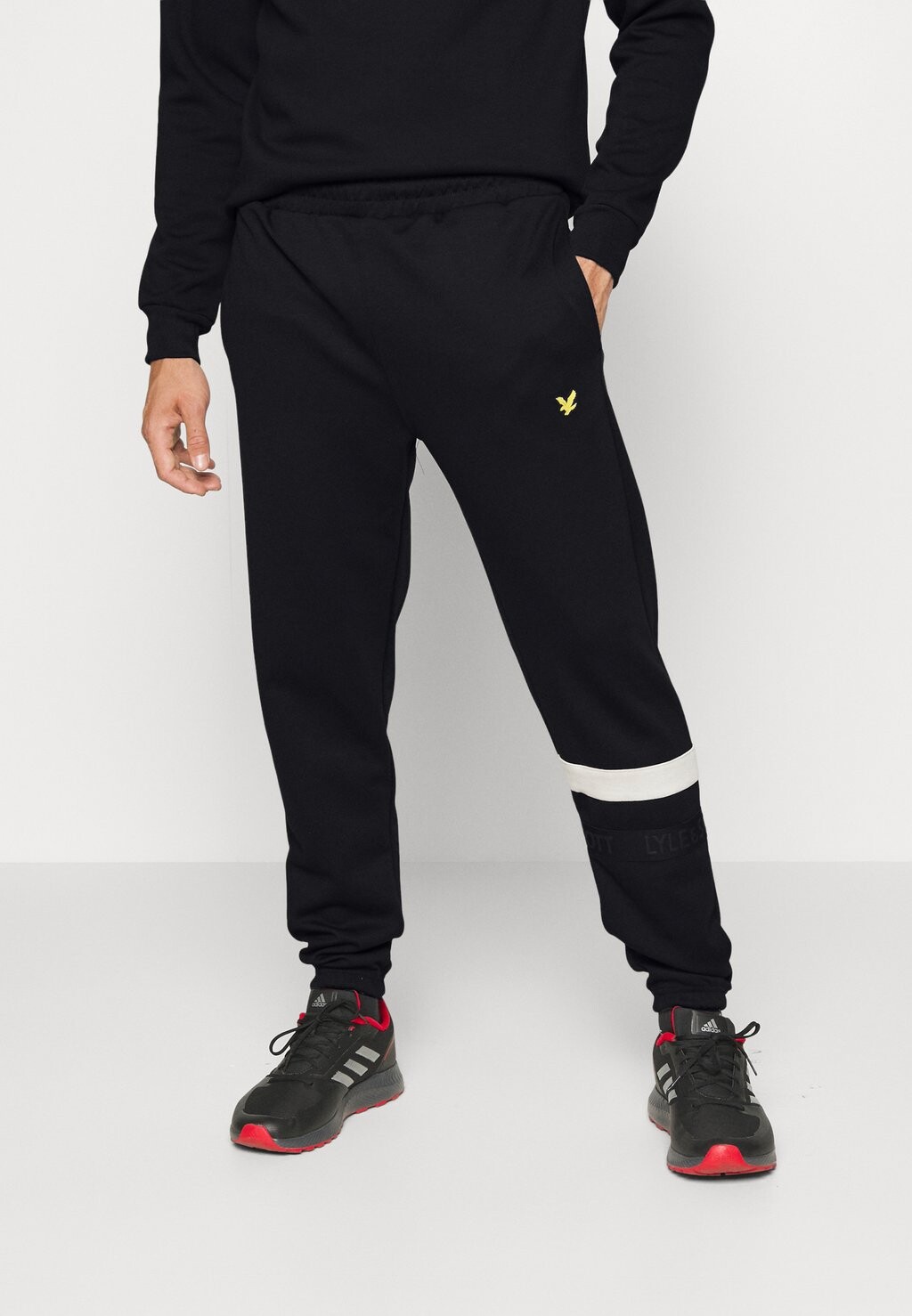 

Спортивные брюки Lyle & Scott