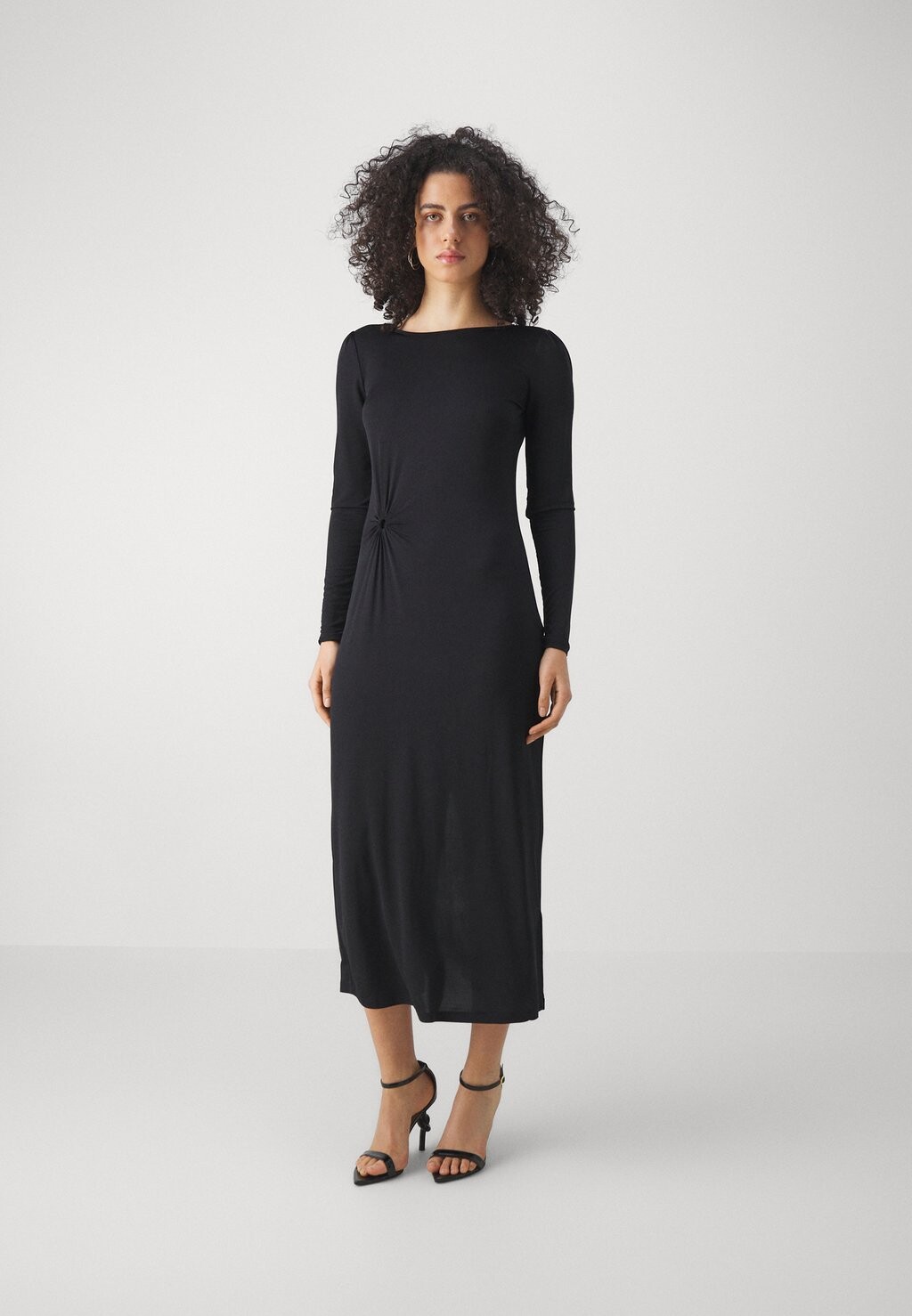 

Платье из джерси MANDEVILLABBLAURAS DRESS Bruuns Bazaar, черный