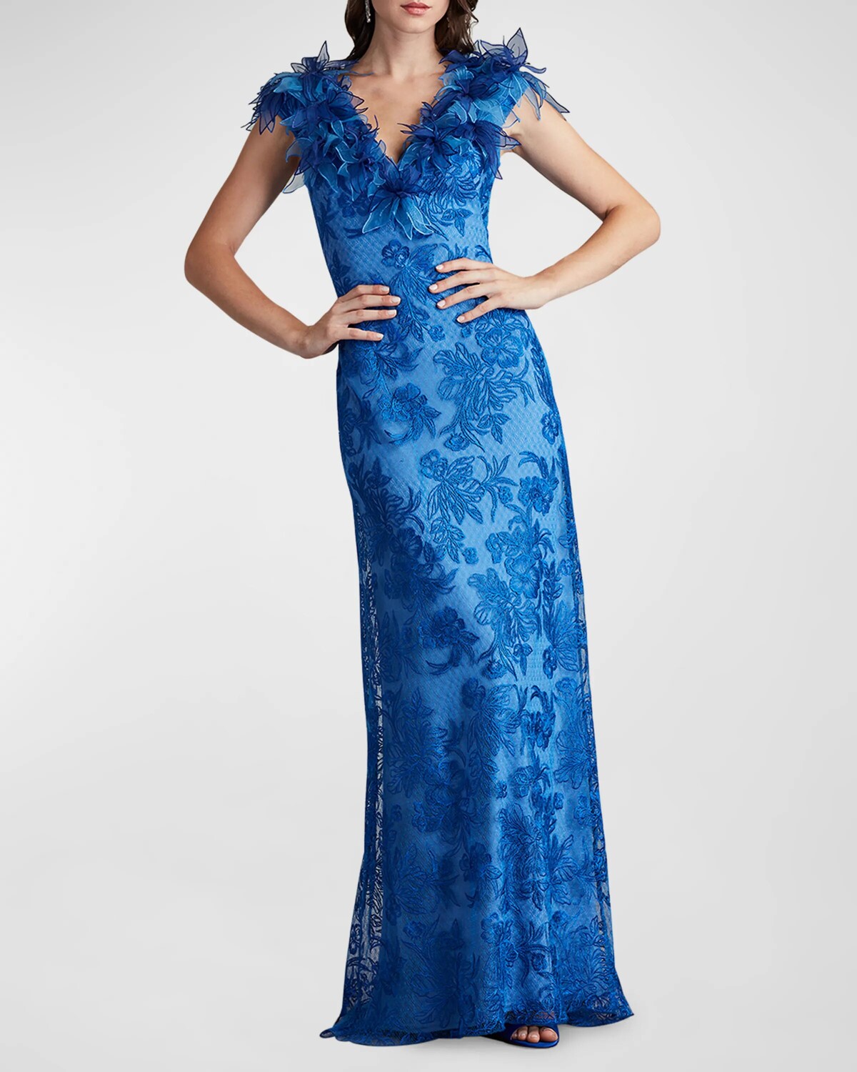 

Платье А-силуэта с цветочной вышивкой и аппликацией Tadashi Shoji, цвет Pacific Blue