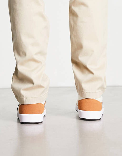 

Светло-коричневые кроссовки Vans Lowland