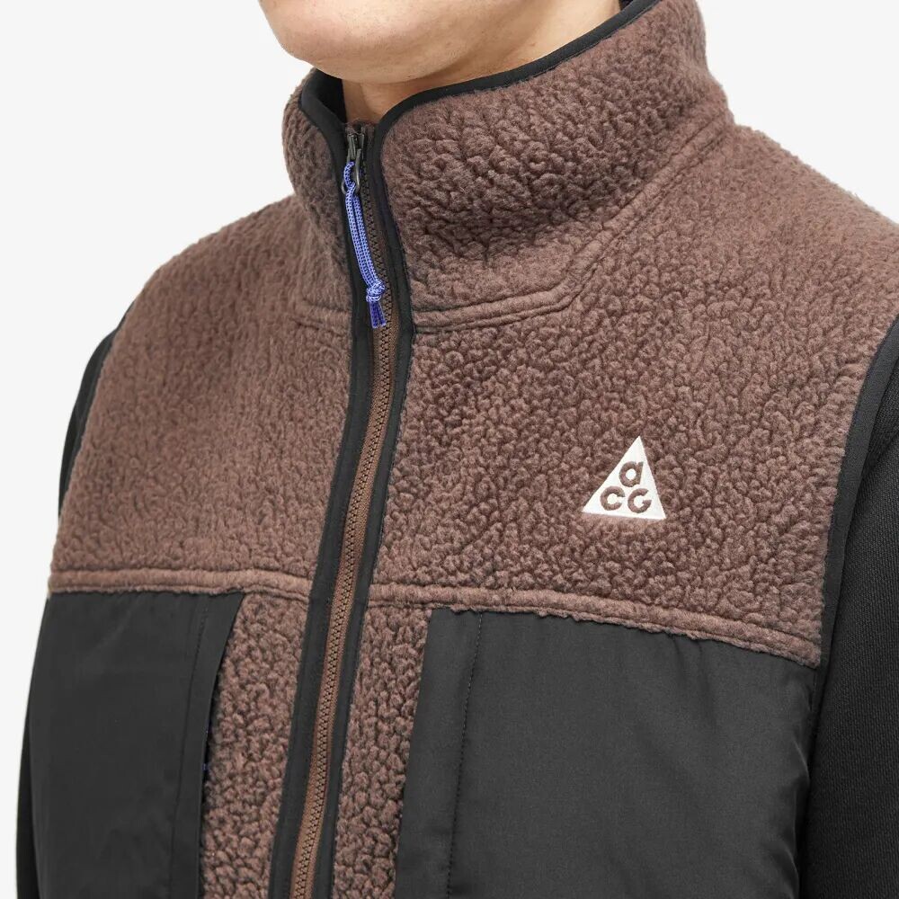

Nike Жилет ACG Arctic Wolf, черный