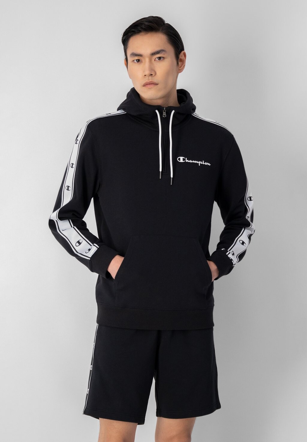 

Толстовка с капюшоном Champion