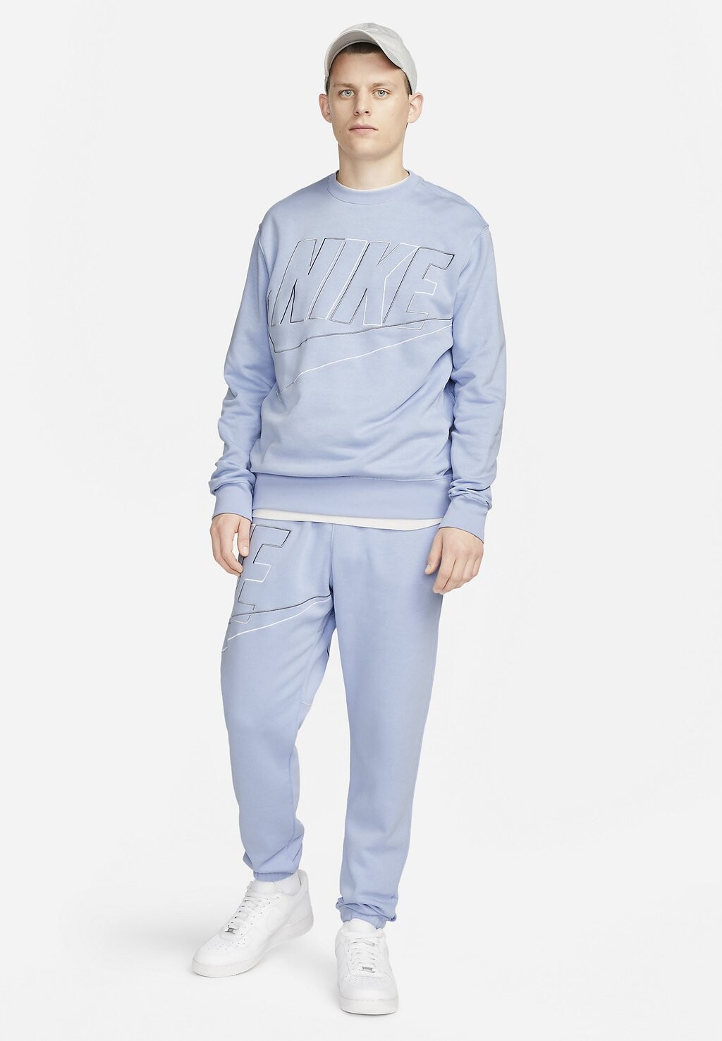 

Толстовка Nike