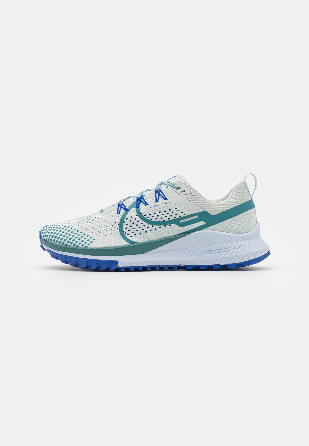 

Кроссовки Nike