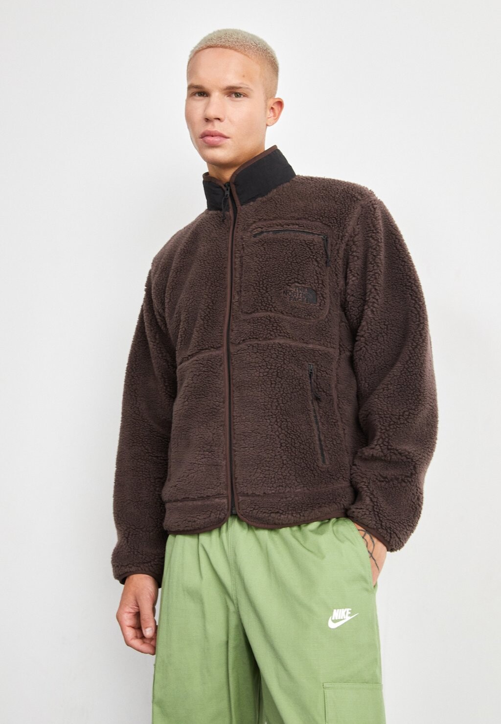 

Флисовая куртка The North Face EXTREME JACKET, цвет coal brown