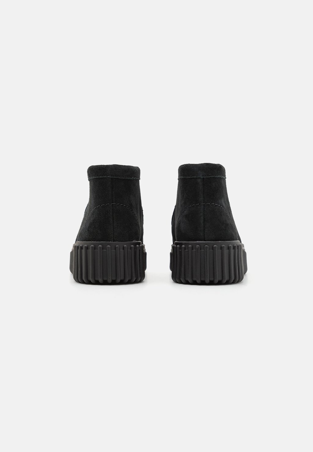 

Обувь на шнуровке TORHILL MOSS Clarks, черный