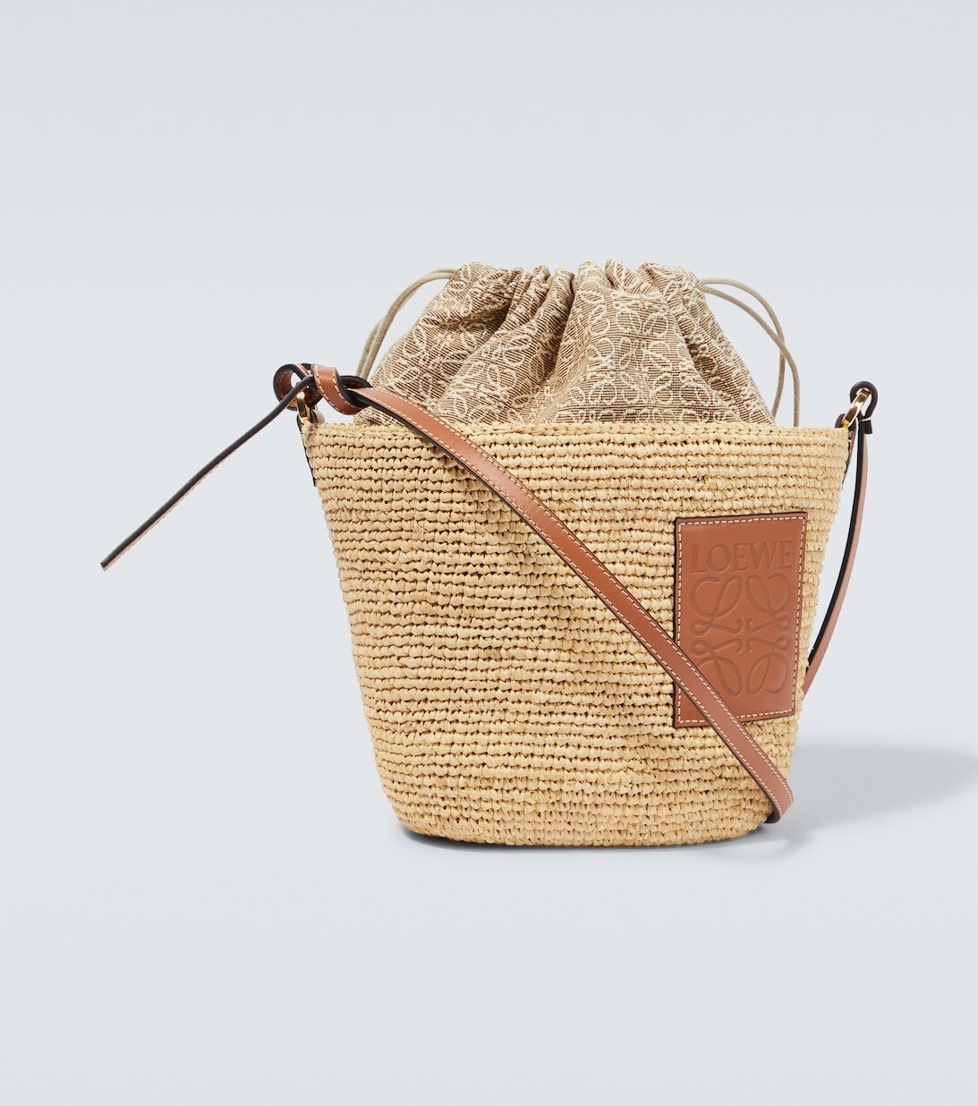 

Сумка-корзина Pochette из рафии Loewe, бежевый