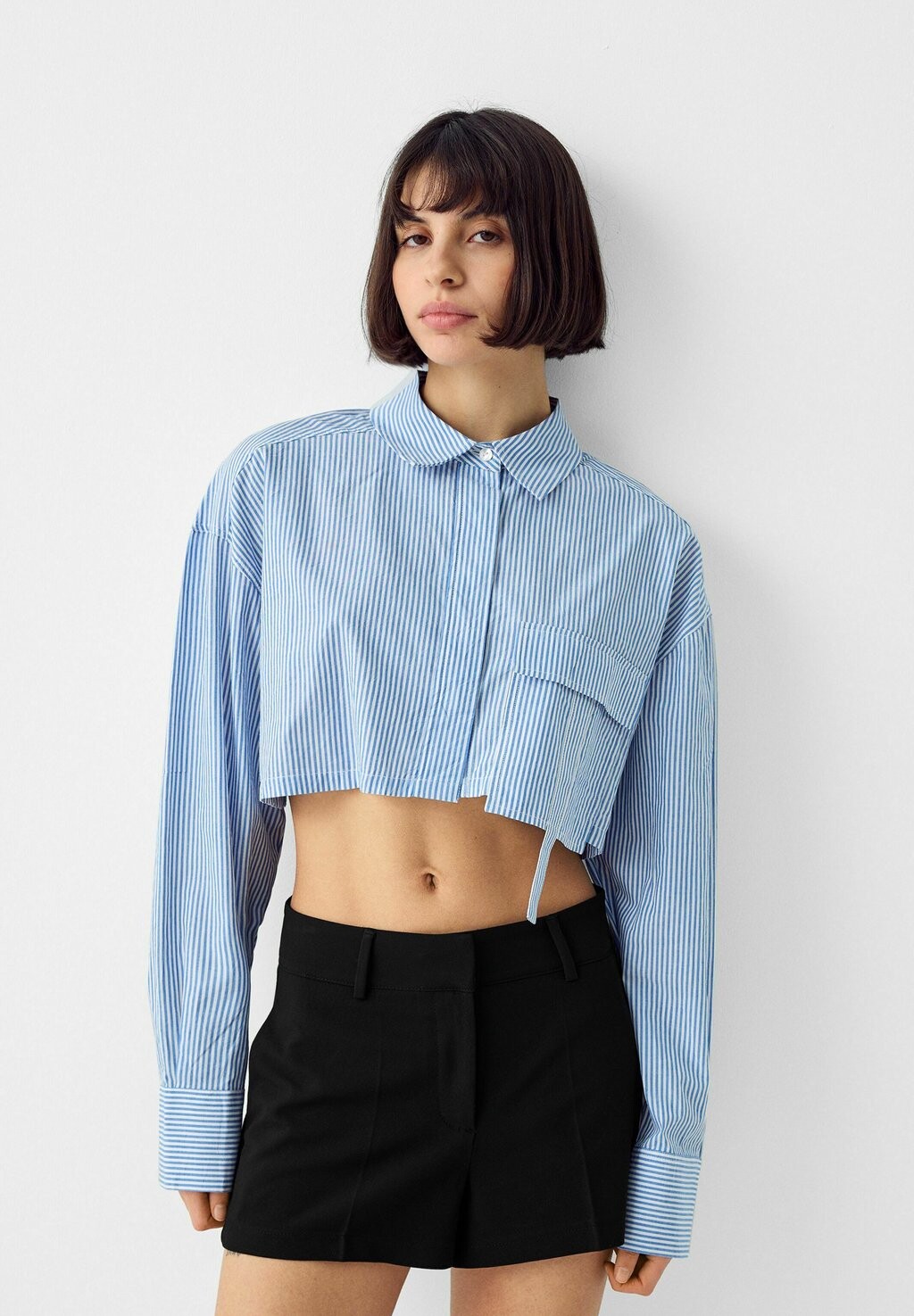 

Шорты Tailored Bershka, черный