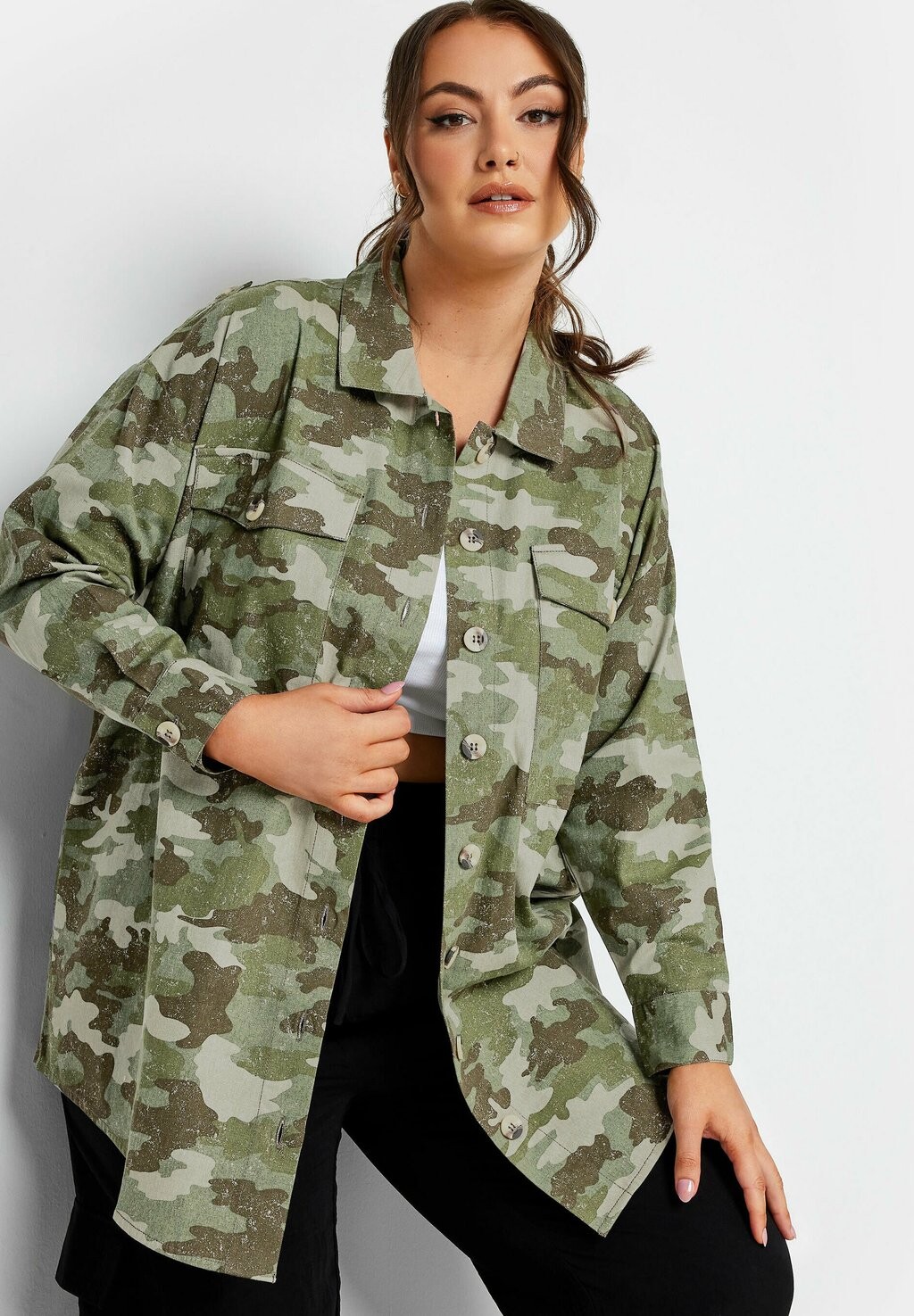 

Тонкая куртка UTILITY Yours Clothing, зеленый