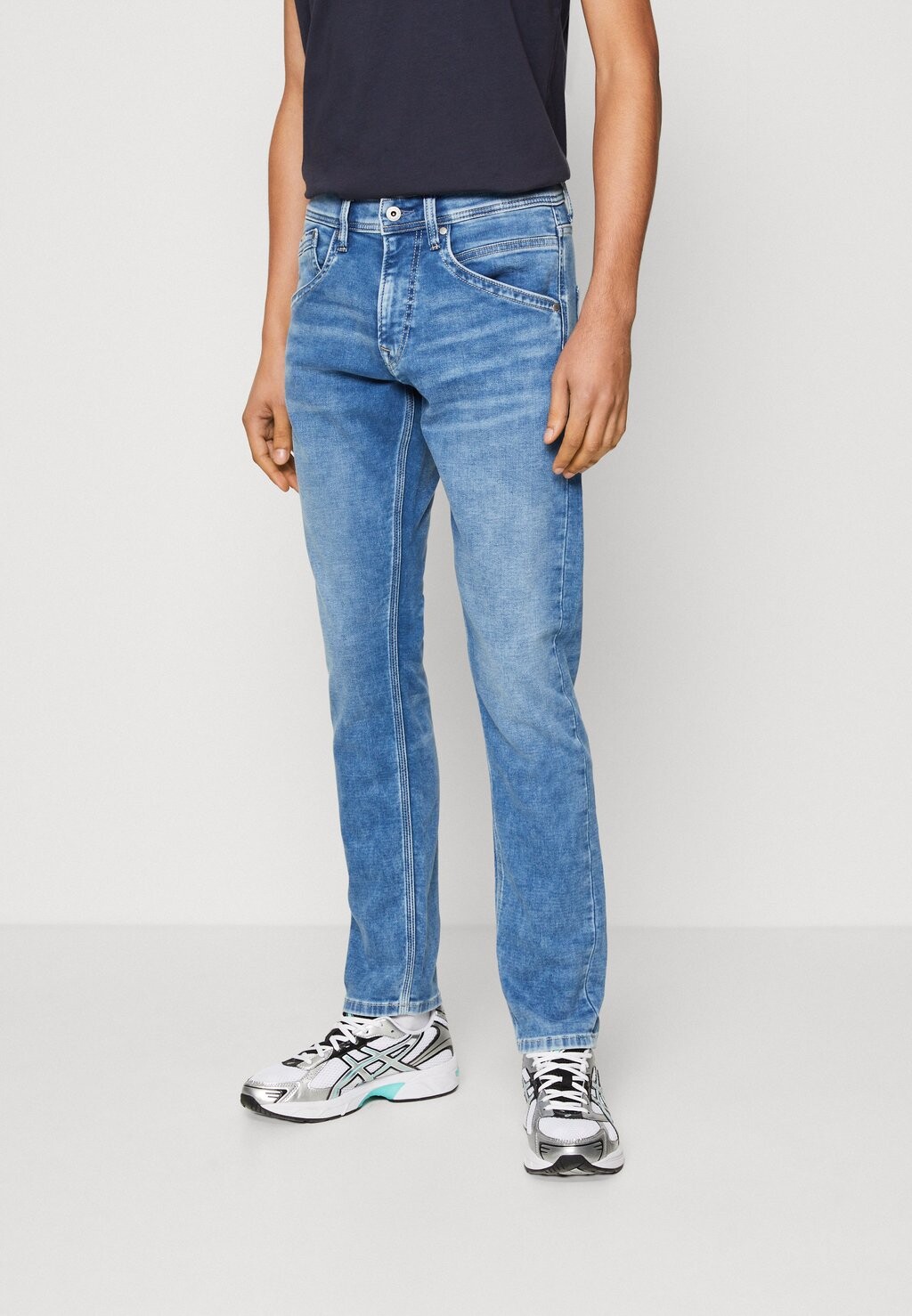 

Джинсы прямого кроя Pepe Jeans