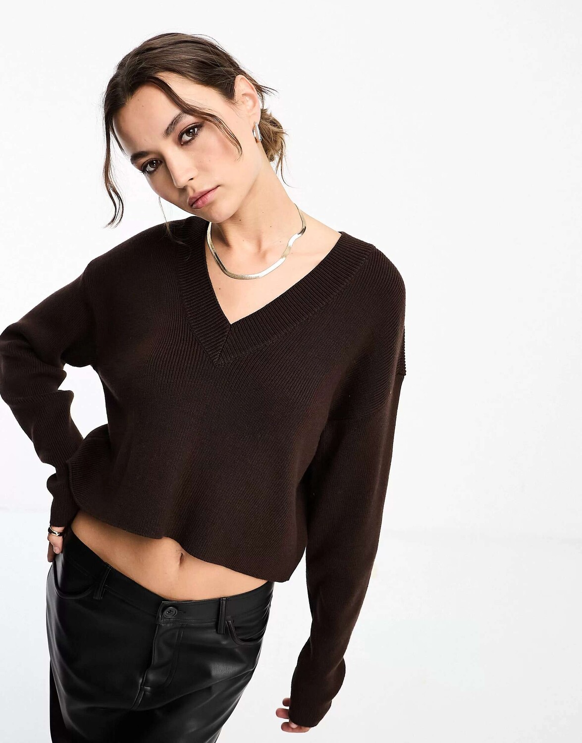 

Укороченный джемпер фактурной вязки с v-образным вырезом Pacsun кофейно-коричневого цвета, Коричневый