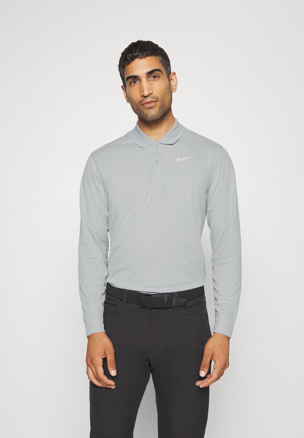 

Поло M Nk Df Vctry Solid Ls Polo Nike, цвет smoke grey/white