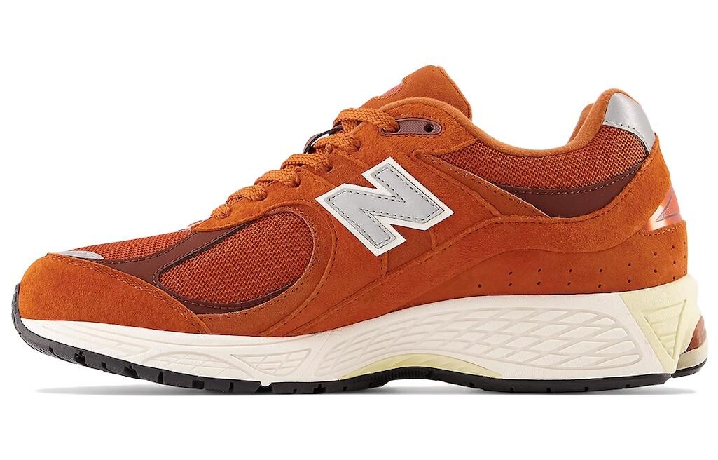 

Кроссовки унисекс New Balance NB 2002R