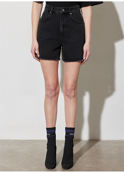Женские короткие черные шорты Wrangler ботинки женские wrangler courtney moto lace fur s wl22616 062 зимние черные 40