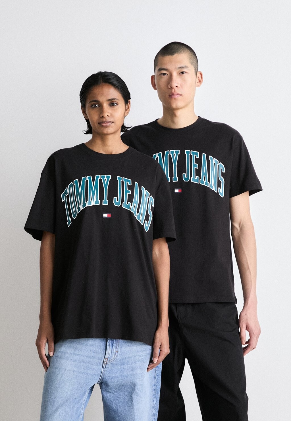 

Футболка с принтом POPCOLOR VARSITY TEE UNISEX Tommy Jeans, цвет black