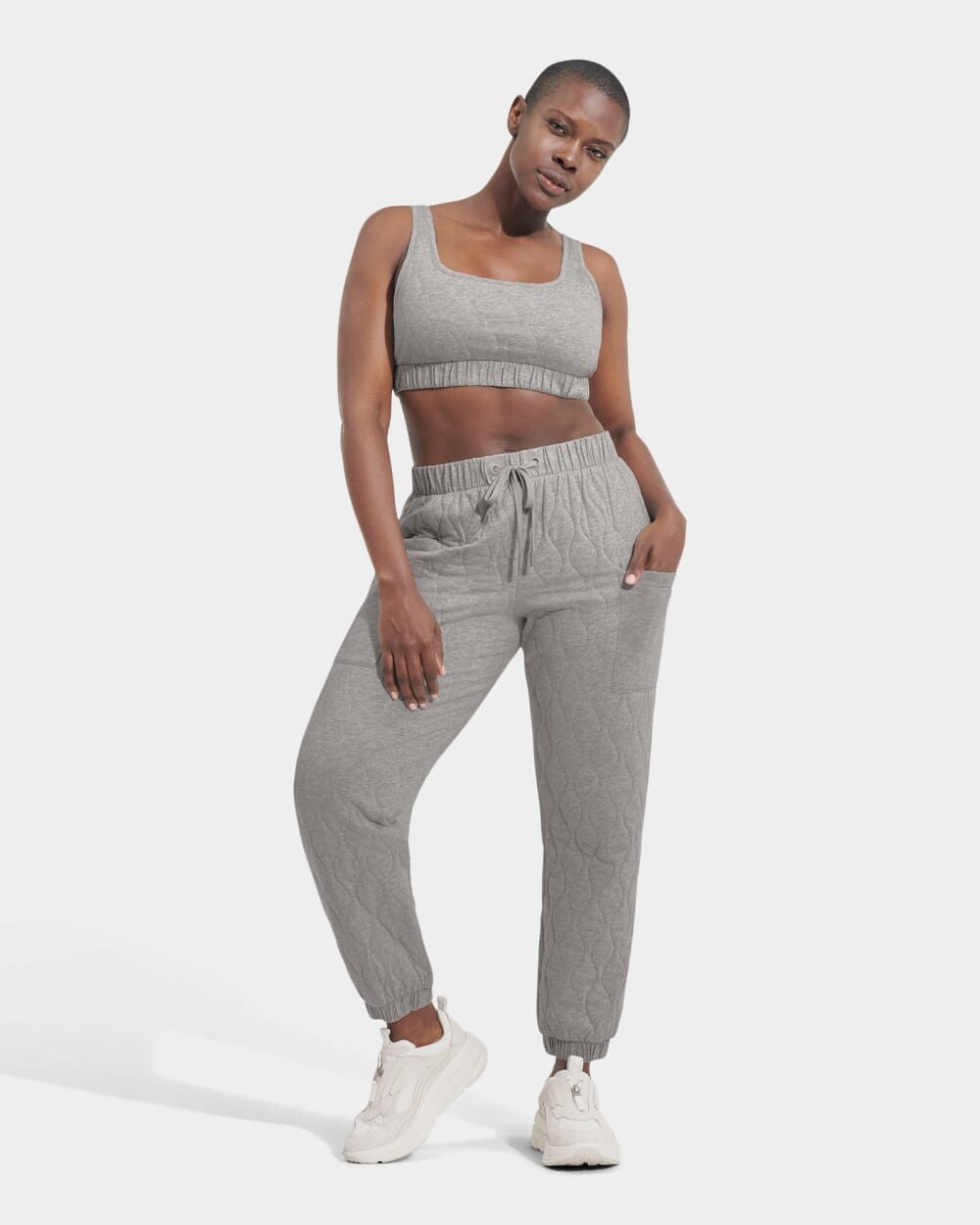 

Джоггеры Lelia Jogger UGG, серый