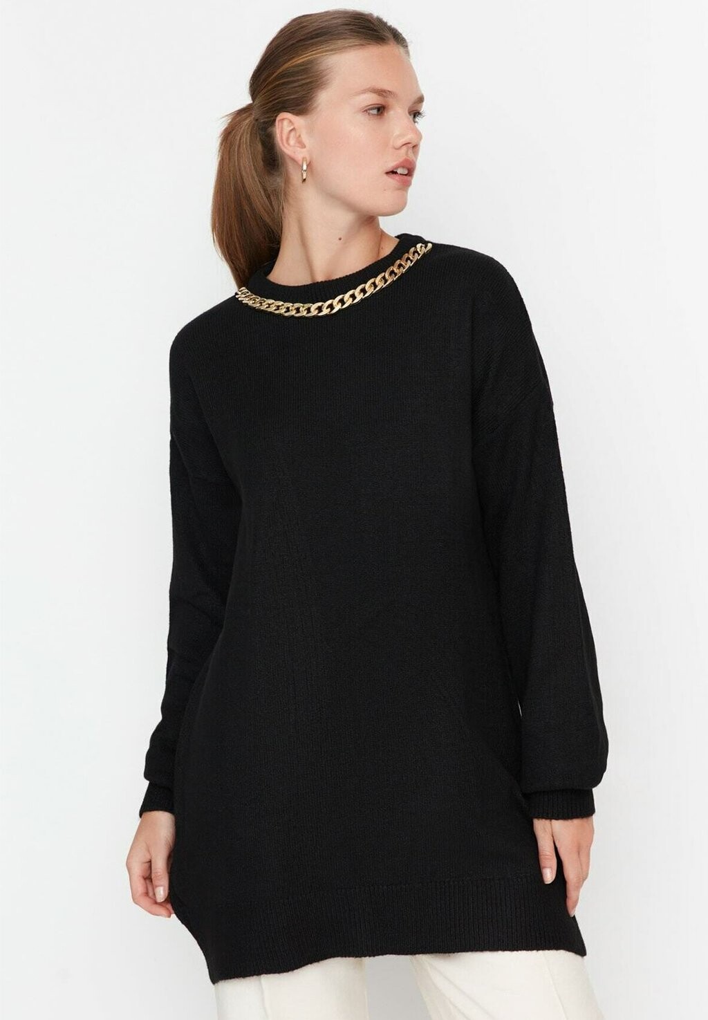 

Свитер Trendyol Modest, черный