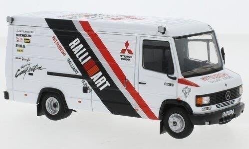 

Модели Ixo Mercedes Benz 609D Mitsubishi Ralliart 1:43 Rac345