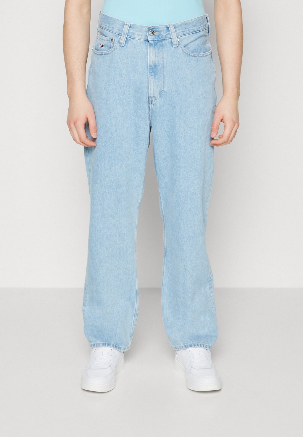 

Джинсы свободного кроя Tommy Jeans