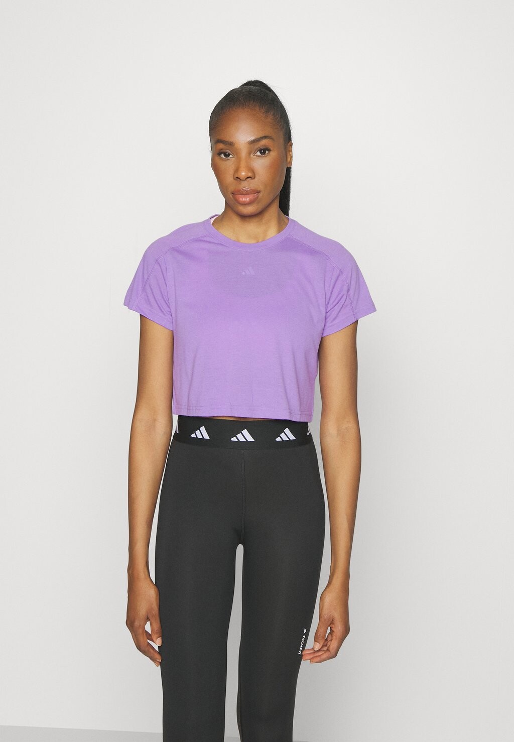 

Спортивная футболка Adidas, Серый