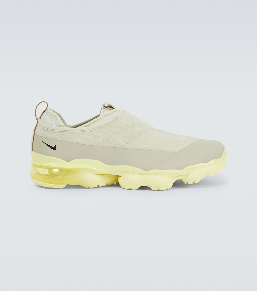 

Кроссовки Air VaporMax Moc Roam с сеткой Nike, бежевый