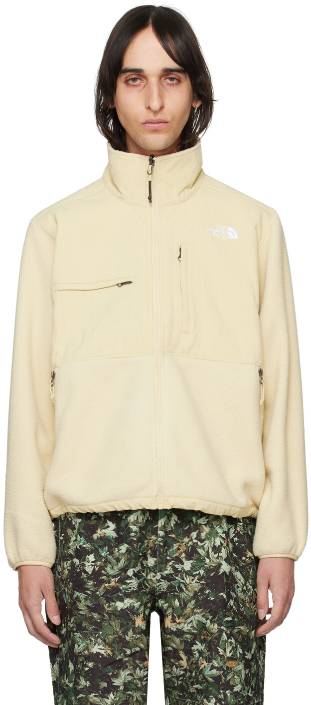 

Бежевая куртка Денали The North Face