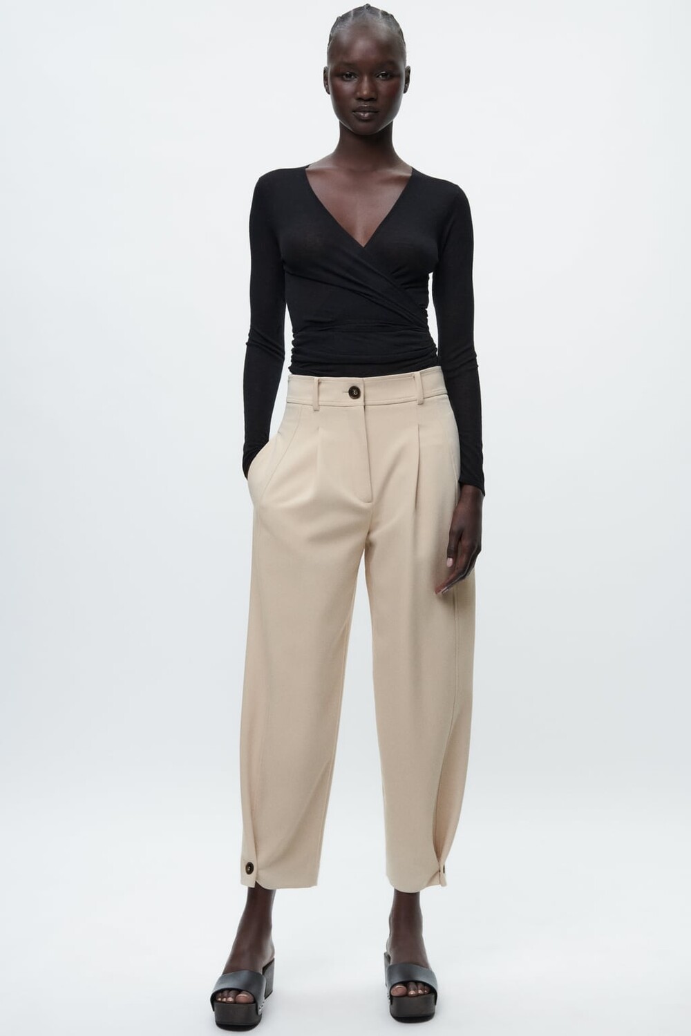 

Брюки морковного кроя с вытонами ZARA, серый