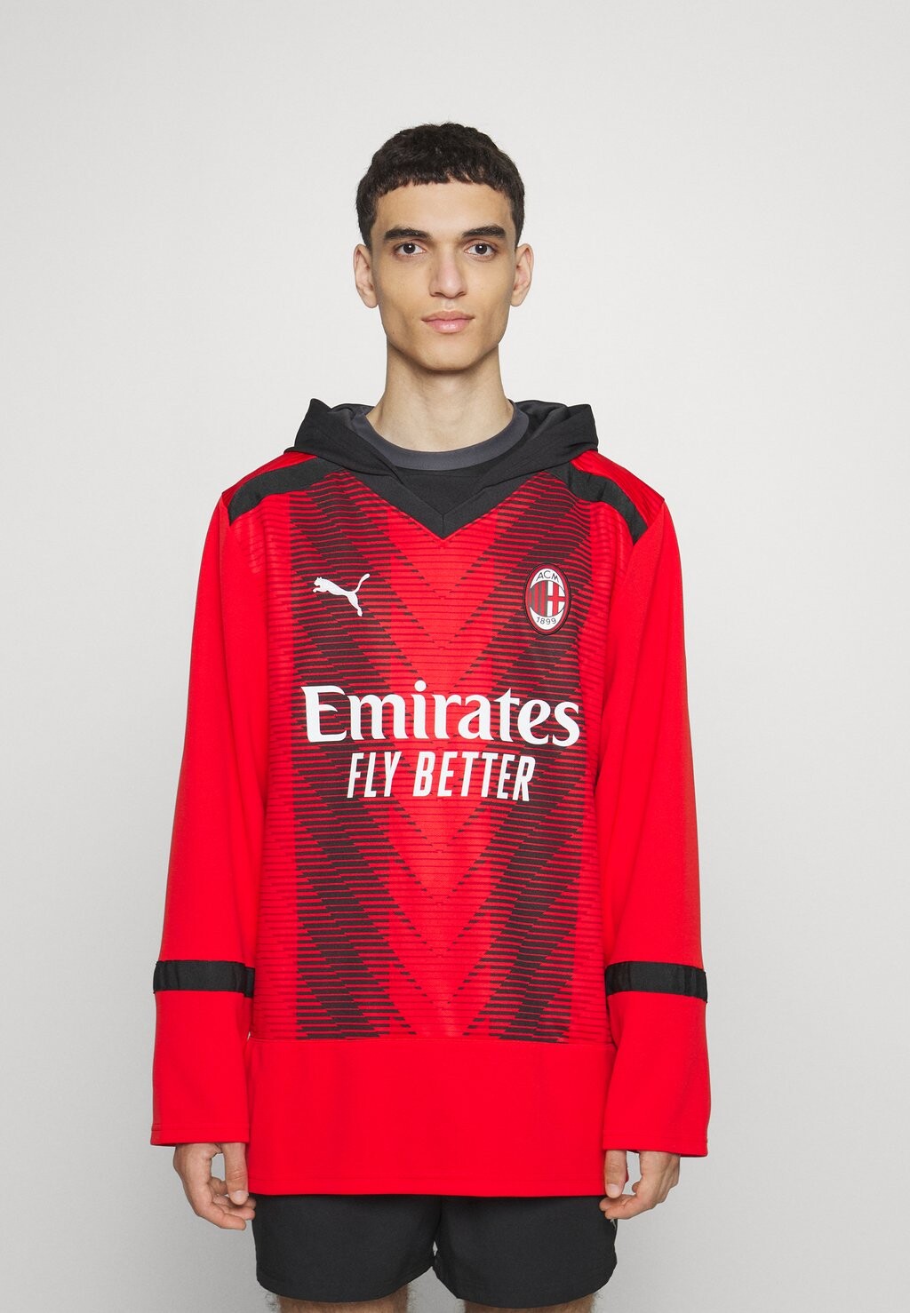 

Команда Ac Milan Oversize Winter Puma, цвет red/black