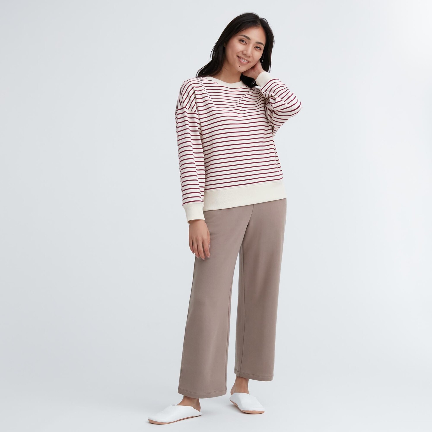 

Комплект UNIQLO ультраэластичный с длиннми рукавами, белый