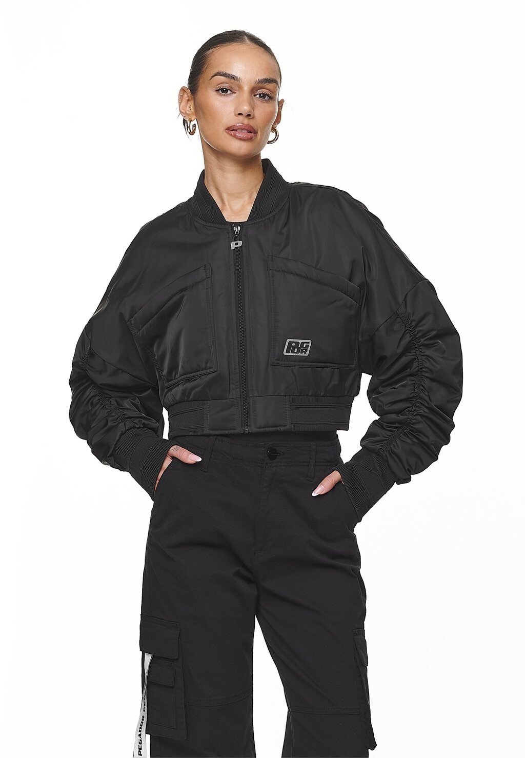 

Куртка-бомбер LAURA CROPPED RUFFED OVERSIZED JACKET Pegador, цвет black