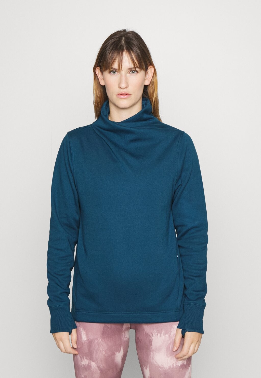 

Толстовка Athleta