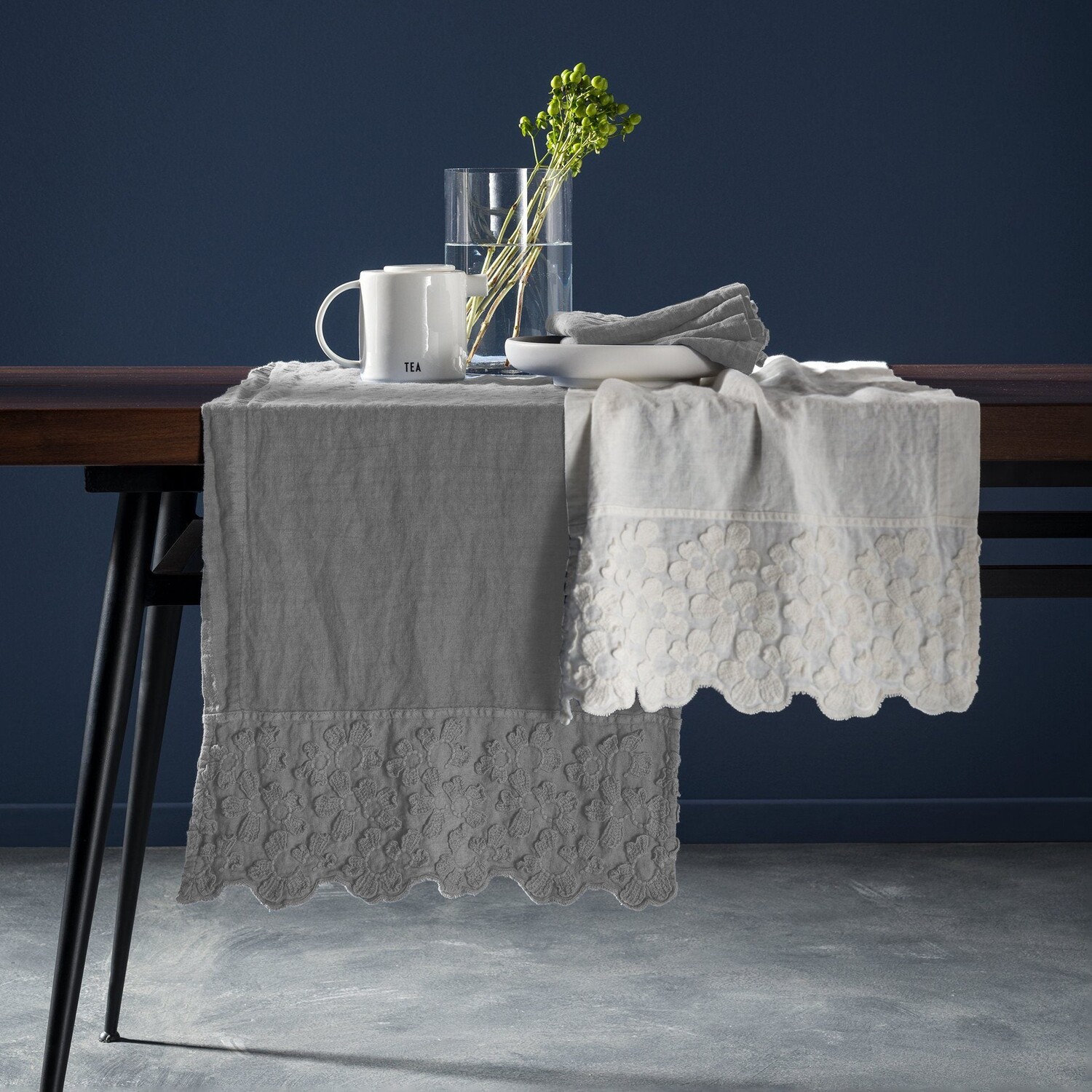 

Дорожка на столок из чистого льна StoneWashed, без глажки - Primula laFabbricadelLino, цвет Pietra