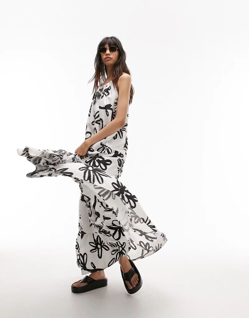 

Ярусное платье макси из поплина Topshop с крупным принтом в виде ромашек
